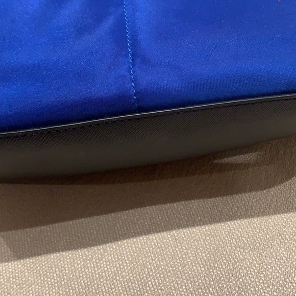 MICHAEL KORS KEMPTON TOTE - Picture 11 of 12